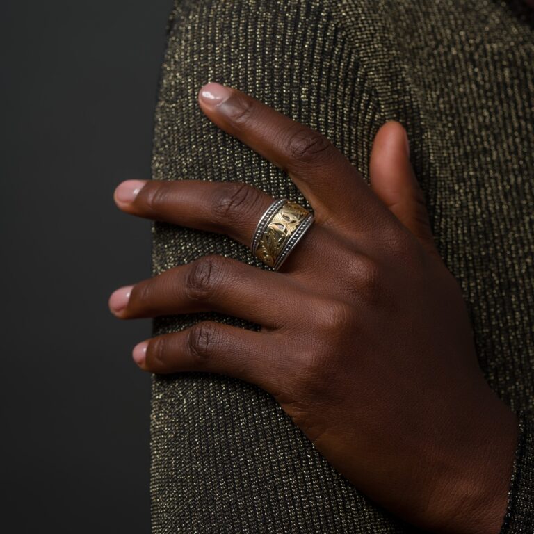 Byzantine band ring in 18K Gold and Sterling Silver - Image 2