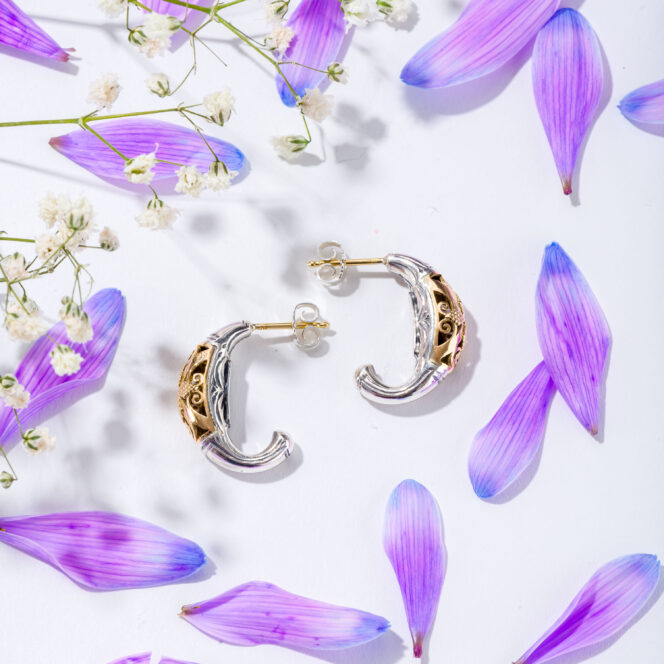 Classical hoop earrings in 18K Gold and Sterling Silver - Image 3