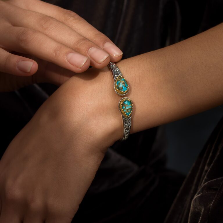 Dione Bracelet in Sterling Silver with Gold Plated parts and Doublet Stone